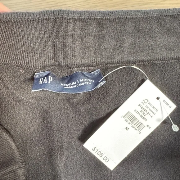 Medium GAP CashSoft Stretch Midi Skirt - Picture 6 of 7